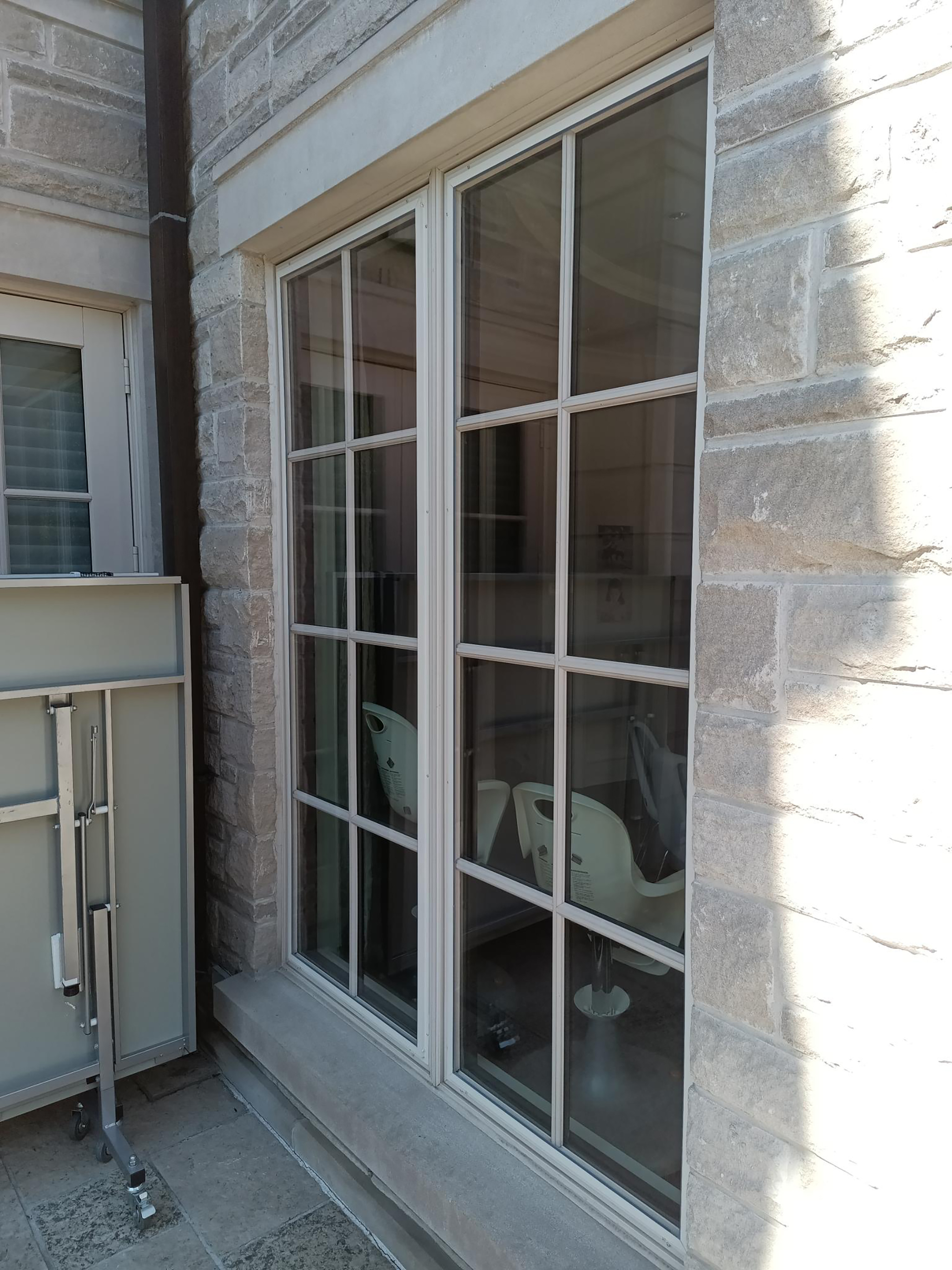 Bash-proof door glass